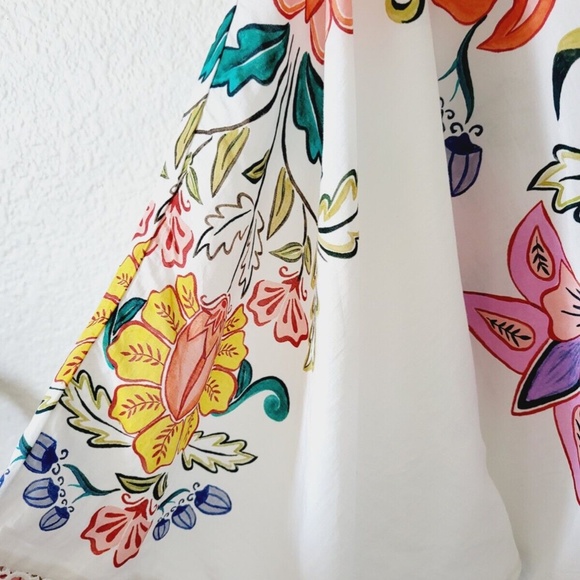 Unworn Farm Rio Off-White Floral Romantic Bodysuit - Picture 7 of 10